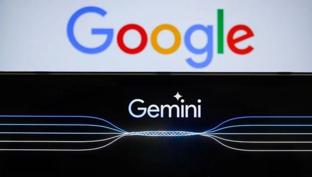 दरम्यान आता याच गुगल जेमिनीवर हग माय यंगर सेल्फ (Hug my younger self) हा नवा ट्रेंड आला आहे. या नव्या ट्रेंडमध्ये एखाद्या व्यक्तीला स्वत:च्याच लहाणपणीच्या फोटोसोबत दाखवता येते. लहानपणाचा फोटो आणि स्वत:चा मोठे झाल्यानंतरचा फोटो एकाच फ्रेममध्ये पाहायला मिळत असल्यामुळे हा नवा ट्रेंड आता चर्चेचा विषय ठरला आहे.