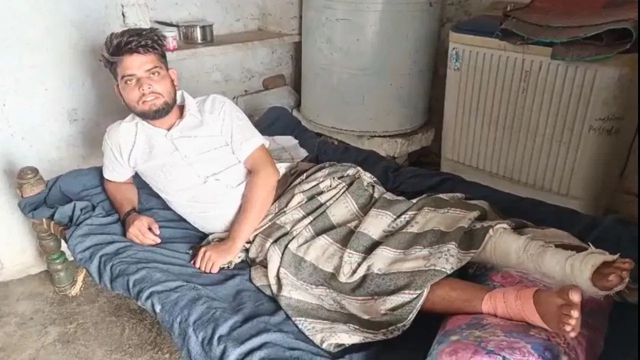 iPhone न दिल्याने पत्नी संतापली, नवऱ्याला घरावर नेलं अन्... बातमी वाचून धक्का बसेल