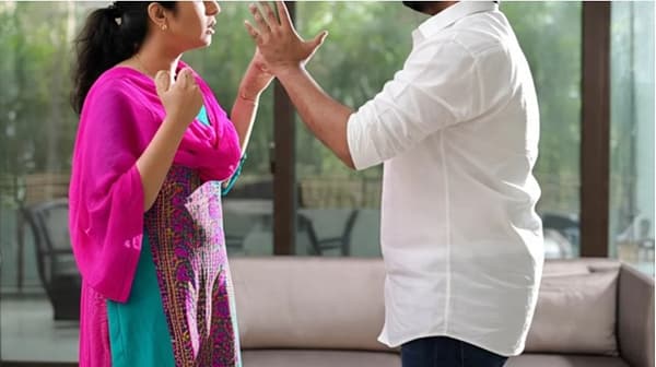 सध्या गुगल जेमिनी देशभरात चर्चेचा विषय आहे. गुललच्या या एआय टुलला दिलेल्या प्रॉम्प्टनुसार हे टुल तुम्हाला माहिती पुरवतं. विशेष म्हणजे याच टुलचा वापर करून सध्या तयार करण्यात येणारे फोटो सध्या इन्स्टाग्रामवर चांगलेच व्हायरल होत आहेत.