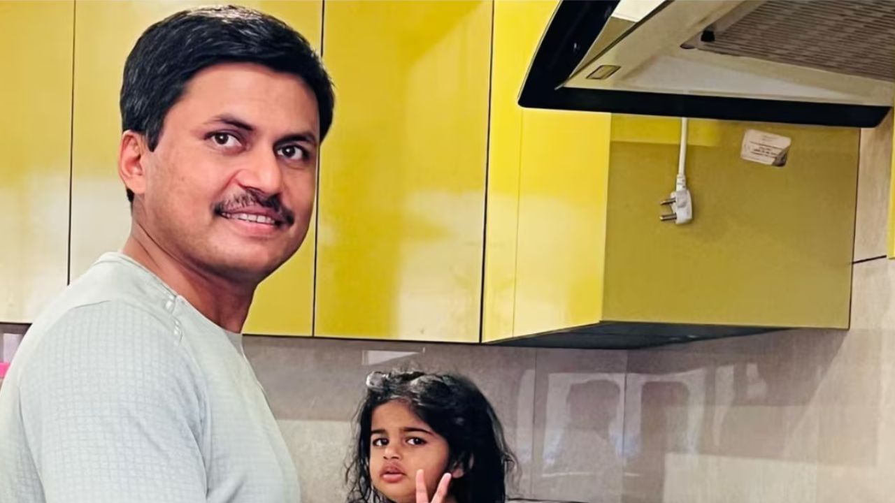 अविनीश शरण यांनी सीडीएस आणि सीपीएफ दोन्ही परीक्षा दिल्या होत्या, मात्र त्यांना अपयश आले. त्यांनी अनेक वेळा राज्य लोकसेवा आयोगाच्या परीक्षा दिली, मात्र त्यांना तब्बल 10 वेळा अपयष आले. मात्र त्यांनी कधीही प्रयत्न सोडले नाहीत.