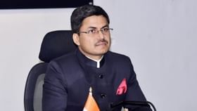 10 वेळा नापास, पण जिद्द सोडली नाही; मेहनतीच्या जोरावर बनला कलेक्टर