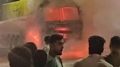 Accident: भरधाव ट्रकने 15 वाहनांना उडवलं, अपघातानंतर जमावाने ट्रकला लावली आग, इंदूरमध्ये तणाव