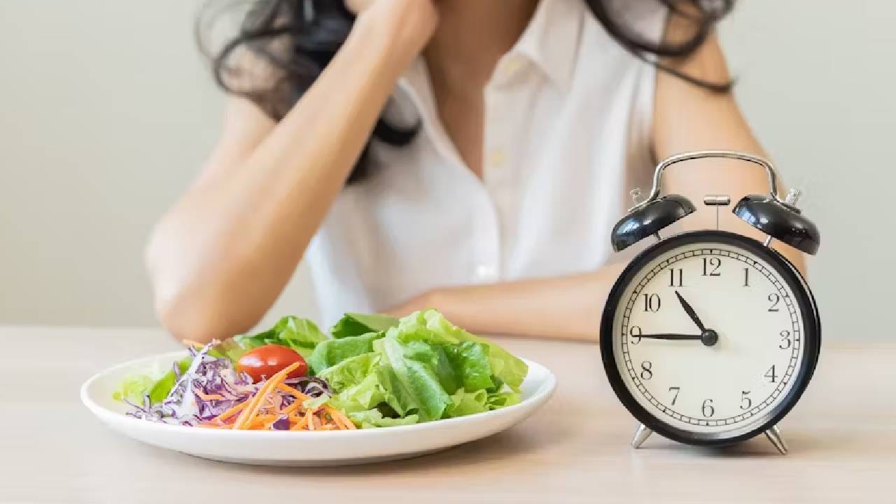 इंटरमिटंट फास्टिंग केल्यास पुरुषांमध्ये आणि महिलांमध्ये काय फरक दिसून येतो? इंटरमिटंट फास्टिंग केल्यास पुरुषांमध्ये आणि महिलांमध्ये काय फरक दिसून येतो?