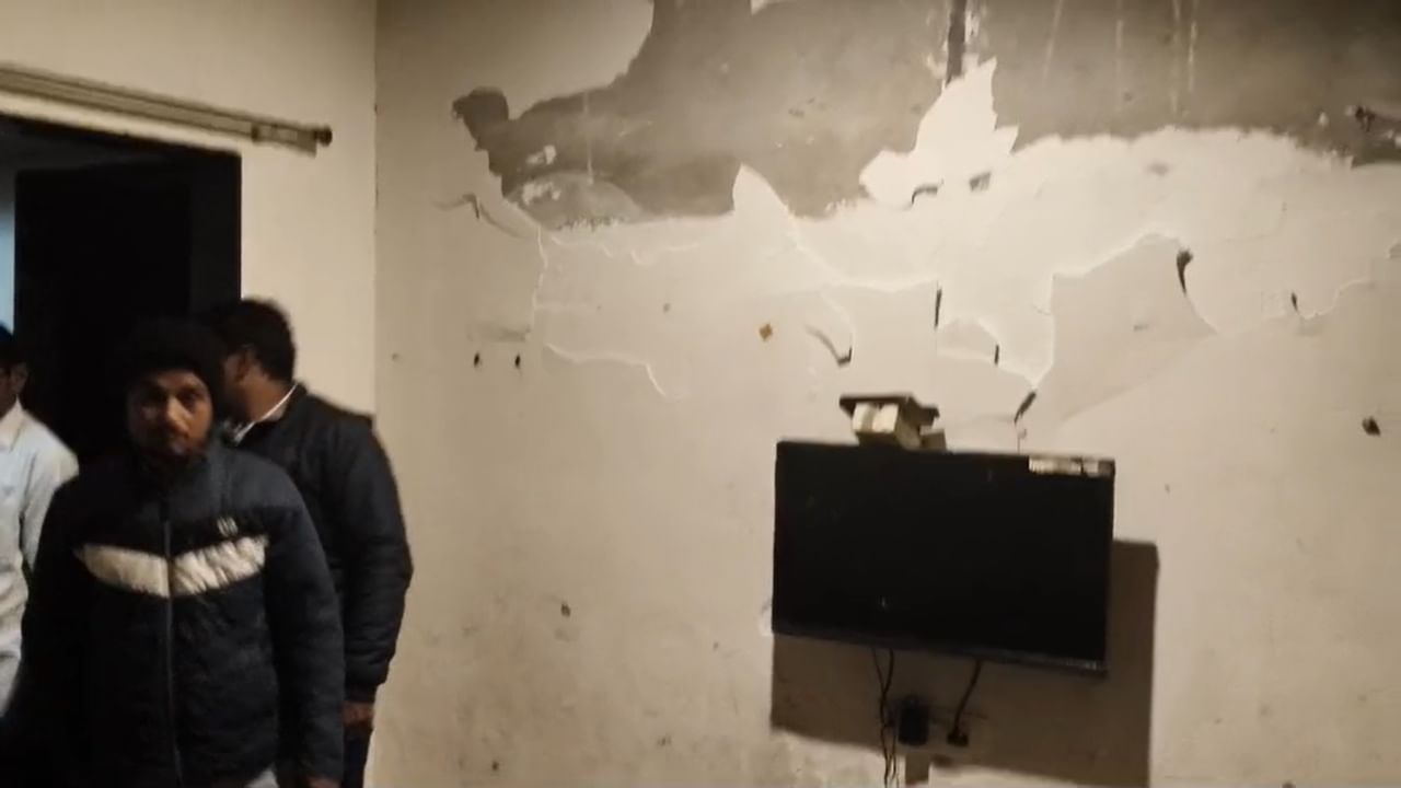 या दुर्घटनेमुळे गॅस कंपनीच्या कामाच्या दर्जावर प्रश्नचिन्ह निर्माण झाले आहे. नागरिकांनी कंपनीच्या ठेकेदारावर आणि संबंधित अधिकाऱ्यांवर कठोर कारवाई करण्याची मागणी केली आहे. पोलिसांनीही या प्रकरणाची गांभीर्याने दखल घेतली असून सध्या तपास सुरू आहे.