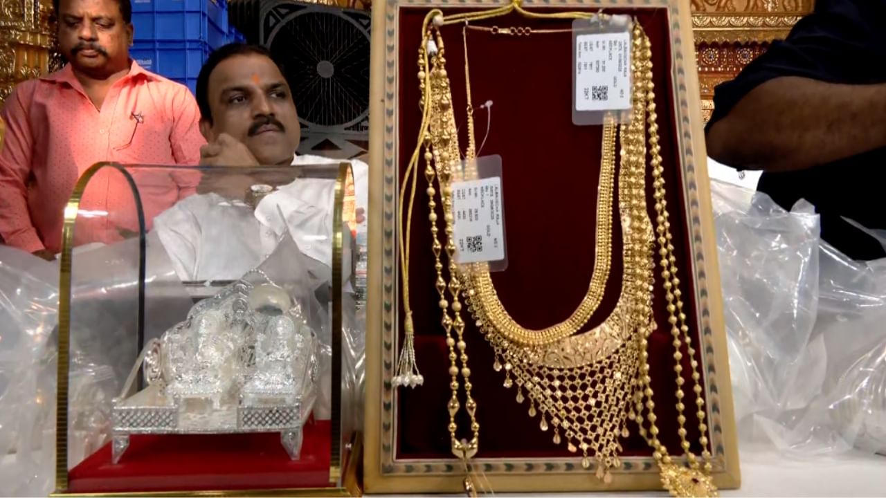 हा लिलाव फक्त आर्थिक मदत मिळवण्यापुरता मर्यादित नसून, तो भाविकांना राजाचा प्रसाद विकत घेतल्याचा आनंदही देतो, असे मंडळाने स्पष्ट केले.