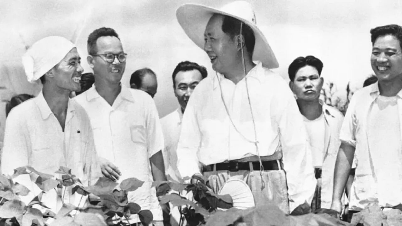  माओ त्से तुंग यांचा जन्म 26 डिसेंबर 1893 रोजी चीनच्या हुनान येथे झाला आहे. अनेक क्रांतिकारी कार्यात तेसहभागी झाले आणि कम्युनिस्ट विचारसरणी स्वीकारली. 