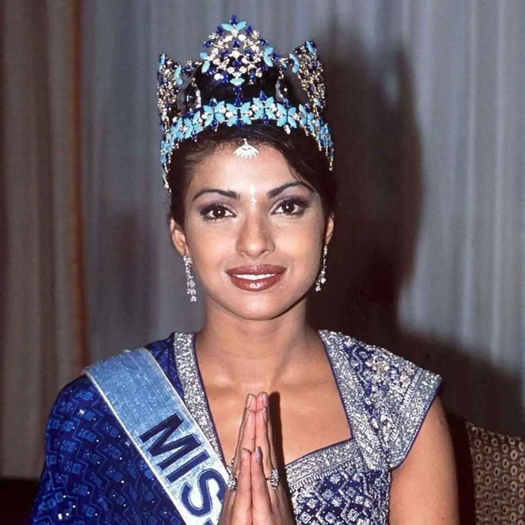 मिस वर्ल्डचा खरा हिऱ्याचा मुकुट फक्त स्पर्धेच्या समारंभासाठी बाहेर काढला जातो. बनावट मुकुट बनवला जातो आणि विजेत्याला वर्षभरासाठी दिला जातो.  खरा मुकुट स्पर्धकाला दिला जात नाही. 