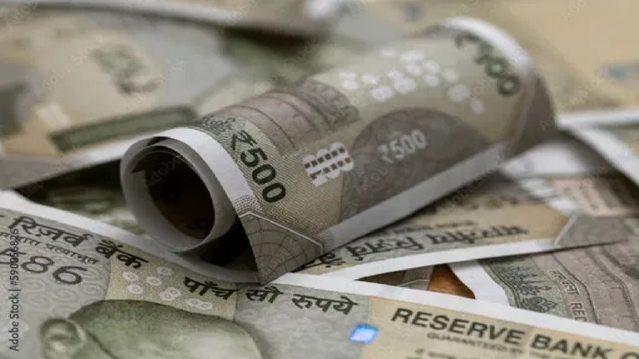 दररोज स्वतःला प्रेरणा द्या. चांगल्या लोकांशी संपर्क साधा... सकारात्मक गोष्टी वाचा किंवा ऐका... दररोज काहीतरी नवीन शिका जसं की बचत करणं किंवा व्यवसाय करणं... अशा कल्पनांवर काम करा...