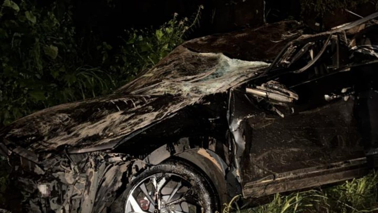 या घटनेमुळे संपूर्ण परिसरात शोककळा पसरली आहे. कसारा पोलीस या प्रकरणाचा अधिक तपास करत आहेत. अशा घटना टाळण्यासाठी चालकांनी सुरक्षिततेची आणि वेगमर्यादेची काळजी घेणे आवश्यक असल्याचे पुन्हा एकदा दिसून आले आहे.