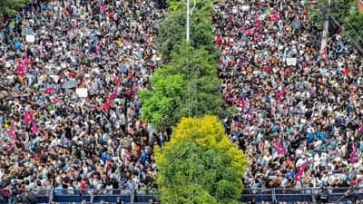 Nepal Gen Z Protest : सर्वात मोठी बातमी! गृहमंत्र्यांचा थेट राजीनामा, तडकाफडकी निर्णय