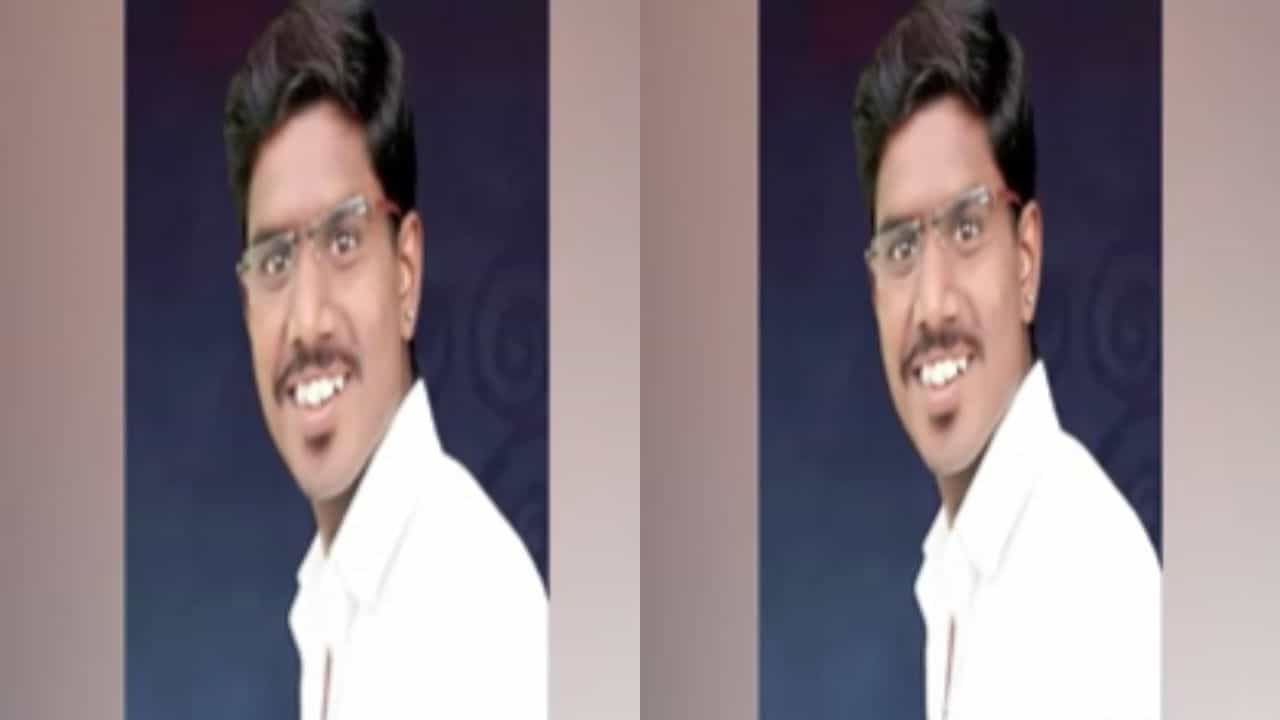 आरक्षणासाठी बंजारा समाजातील युवकाने उचललं टोकाचं पाऊलंं आरक्षणासाठी बंजारा समाजातील युवकाने उचललं टोकाचं पाऊलंं