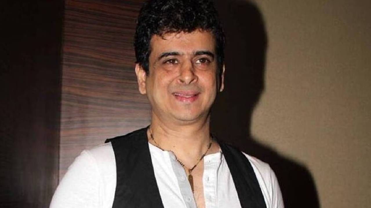 हिंदी पॉप म्युझिक विश्वात 'युफोरिया' या बँडचं नाव ऐकताच अनेक गोड आठवणी ताज्या होतात. नव्वदच्या दशकात जेव्हा पॉप म्युझिकचा काळ सुरू झाला, तेव्हा डॉक्टरपासून गायक बनलेल्या पलाश सेनने त्याच्या बँडसह इंडी-पॉपला एक नवीन चेहरा दिला. 
