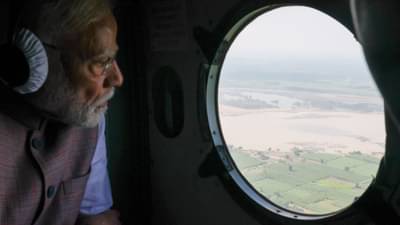 PM Modi Punjab Visit : पूरग्रस्त भागाचा आढावा घेताना मोदीही भावूक, हिमाचलनंतर या राज्यासाठी 1600 कोटींच्या पॅकेजची घोषणा