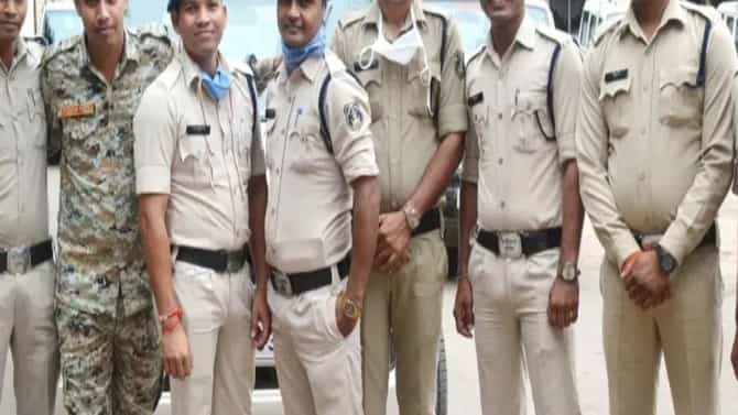 दोघे दिवसभर एकत्र फिरले, रात्री लॉजवर आल्यानंतर मुलीने अशी अनपेक्षित कृती केली की मुलाचा जीवच गेला