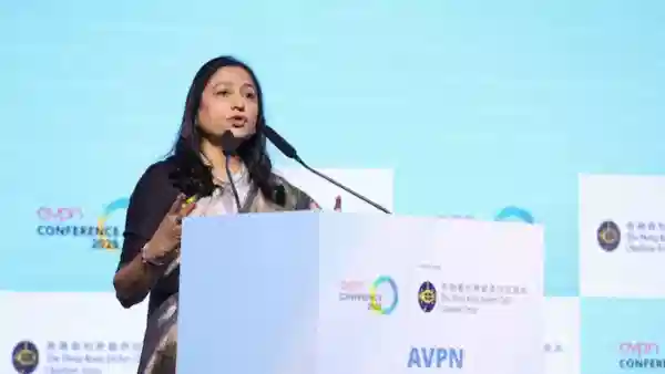 दुष्काळात बी पेरण्याची मानसिकता ठेवल्यास खरा बदल घडतो, डॉ. प्रीती अदानी यांचे हाँगकाँगमधील परिषदेत प्रेरणादायी भाषण