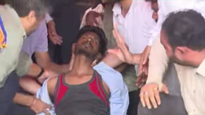 महाज्योती फेलोशिप विलंब; उपोषण करणाऱ्या विद्यार्थ्यांची तब्येत बिघडली