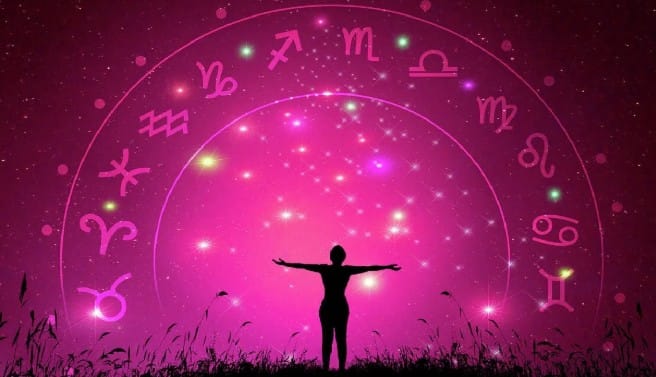 धनू आणि वृश्चिक राशींनीही चंद्रग्रहणाच्या काळात योग्य काळजी घ्यावी, असे सांगितले जात आहे. या काळात कौटुंबिक आयुष्यात भांडणांना सामोरे जावे लागू शकते. कार्यालयातील राजकारणापासून दूर राहावे. तुमच्या आयुष्यातील शांती कमी होऊ शकते. त्यामुळे शांत राहून अडचणींना सामोरे जा. 