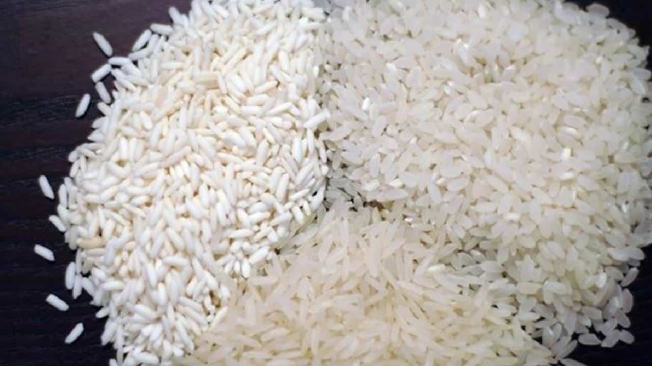 बनावट तांदूळ कसं ओळखायचं? जाणून घ्या या सोप्या पद्धती