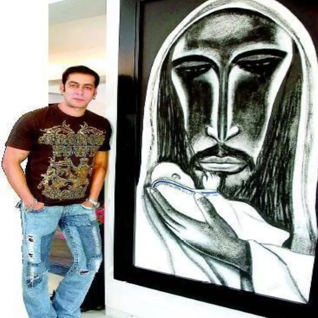 सलमान खानचे वडील सलीम खान म्हणाले होते की सलमानला लहानपणापासूनच कलेची आवड होती. जर तो अभिनेता नसता तर तो कलाकार झाला असता एक उत्तम चित्रकार बनला असता.