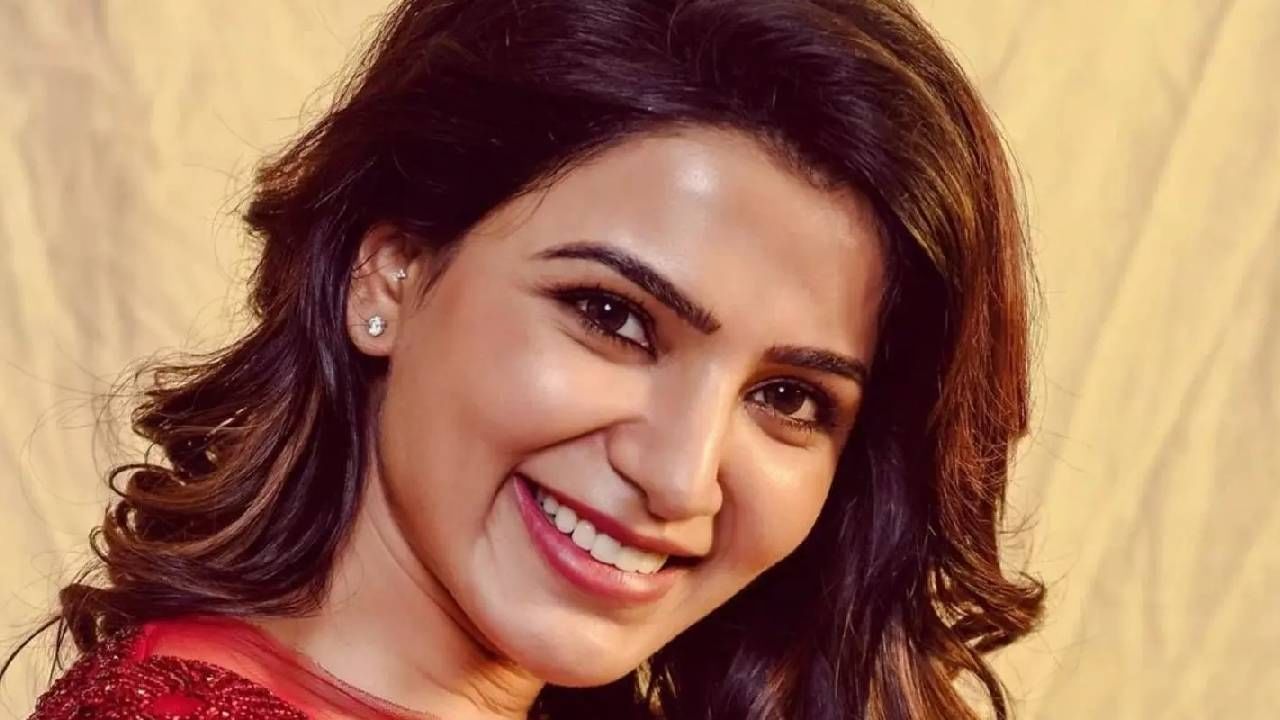 ती अभिनेत्री काम करण्यासाठी खूप उत्सुक आहे, परंतु तिला सतत नाकारलं जात आहे, असं लक्ष्मीने सांगितलं. याविषयी ती पुढे म्हणाली, “एका सुपरस्टारची पूर्व पत्नी आहे, जी याच इंडस्ट्रीत काम करते. त्यांचा घटस्फोट झाला आहे. तेव्हापासून तिला कामच मिळत नाहीये.”