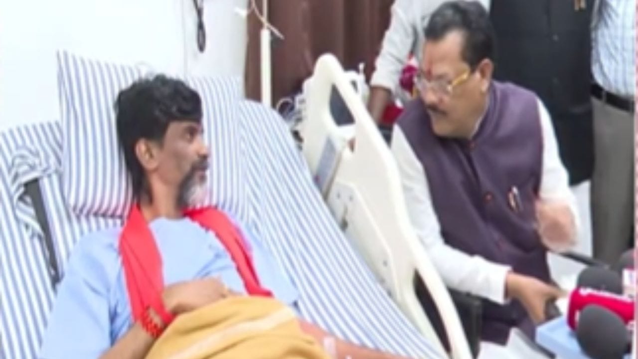 मंत्री संजय शिरसाट यांनी मनोज जरांगे पाटीलांची घेतली भेट