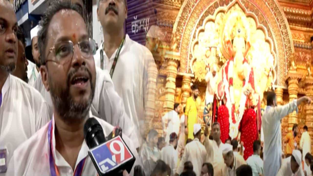 Ganpati Visarjan 2025 :  कंठ दाटला, डोळे पाणावले.. 'लालबागच्या राजा'ला निरोप देताना मुर्तिकार संतोष कांबळी भावूक