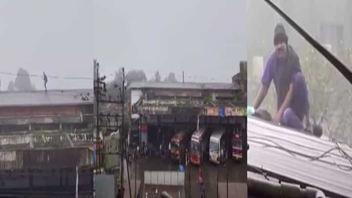 MSRTC ST Satara : भरपावसात 'तो' थेट डेपोच्या पत्र्यांवर चढला अन्... साताऱ्यात एसटी कर्मचाऱ्याचं आंदोलन, कारण काय? MSRTC ST Satara : भरपावसात 'तो' थेट डेपोच्या पत्र्यांवर चढला अन्... साताऱ्यात एसटी कर्मचाऱ्याचं आंदोलन, कारण काय?