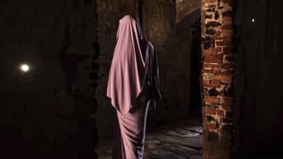 धक्कादायक... असं एक ठिकाणी जेथे महिलांची व्हायची खुलेआम विक्री, अशा प्रकारे लागायची बोली