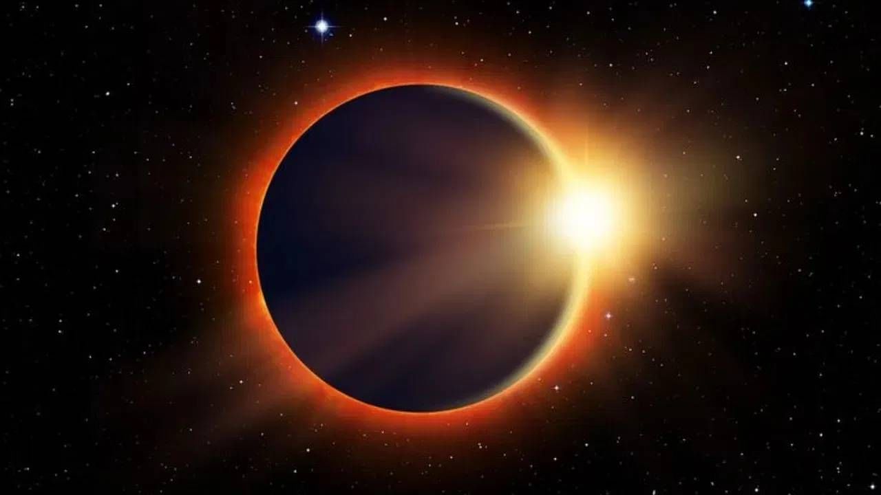 यंदाच्या वर्षाचे दुसरे आणि शेवटचे सूर्यग्रहण 21 सप्टेंबर रोजी दिसणार आहे. हे सूर्यग्रहण अत्यंत महत्वाचे असणार आहे. भारतीय वेळेनुसार, वर्षातील शेवटचे सूर्यग्रहण 21 सप्टेंबर रोजी होईल आणि ते 4 तास 24 मिनिटे चालेल. 