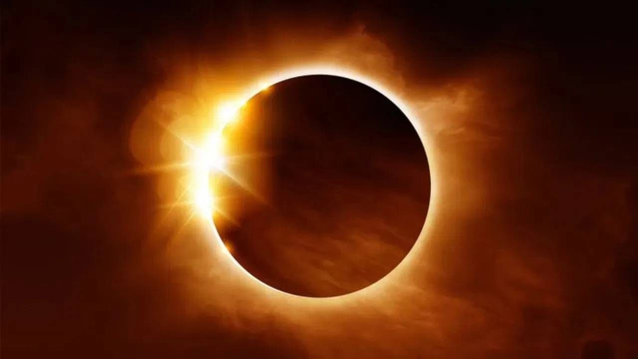 हे सूर्यग्रहण आपल्याला बघता आले नसले तरीही या सूर्यग्रहणाचे काही फोटो आणि व्हिडीओ पुढे येतील आणि हे आपण आरामात बघू शकता. 