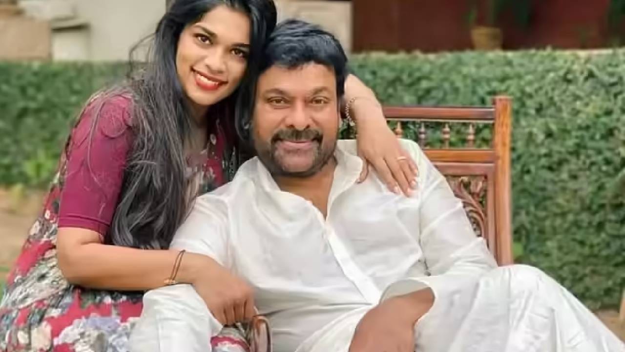  श्रीजाचा जन्म 9 नोव्हेंबर 1988 साली चेन्नईत झाला आणि सध्या ती तिचे वडील चिरंजीवी यांना चित्रपट व्यवसायात मदत करत आहे. इतक्या मोठ्या स्टारची मुलगी असूनही, ती मीडियापासून, लाईमलाइटपासून दूर राहणं पसंत करते. मात्र, ती तिच्या वैयक्तिक आयुष्यामुळे बरीच चर्चेत आली होती. 