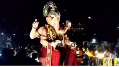 लालबागचा राजा विसर्जनादरम्यान चोरांचा फटका, 100 मोबाईल, सोनसाखळ्यांवर डल्ला