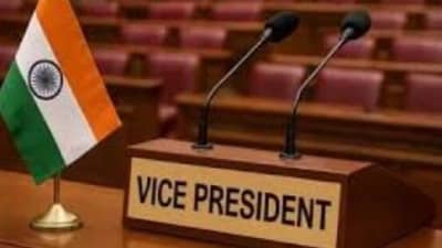 Vice Presidential Election 2025 : भारताचे पहिले उपराष्ट्रपती कोण ? कशी होते निवड ? पगार किती ? जाणून घ्या एका क्लिकवर