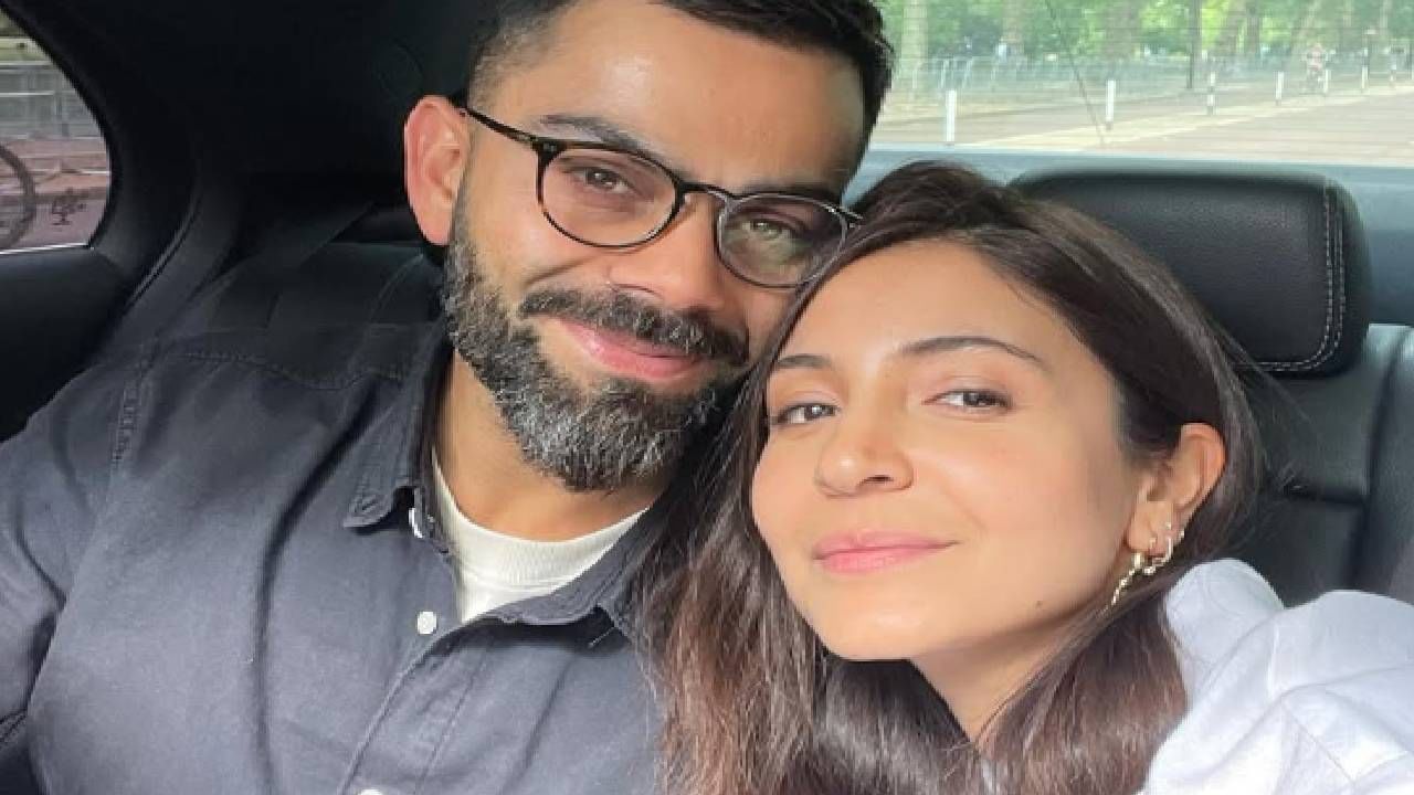 रिपोर्टनुसार, तिची एकूण संपत्ती 255 कोटी रुपये आहे. अनुष्का चित्रपट, जाहिराती, तिचा कपड्यांचा ब्रँड नुश आणि प्रॉडक्शन कंपनी क्लीन स्लेट फिल्म्स या माध्यमातून कमाई करते.रिपोर्ट्सनुसार, अनुष्काचा मुंबईतील वरळी येथे9 कोटी रुपयांचा फ्लॅट आणि दिल्लीत आणखी एक घर आहे. पती विराट कोहलीसह, तिच्याकडे अलिबागमध्ये 19 कोटी रुपयांच्या दोन मालमत्ता आहेत.