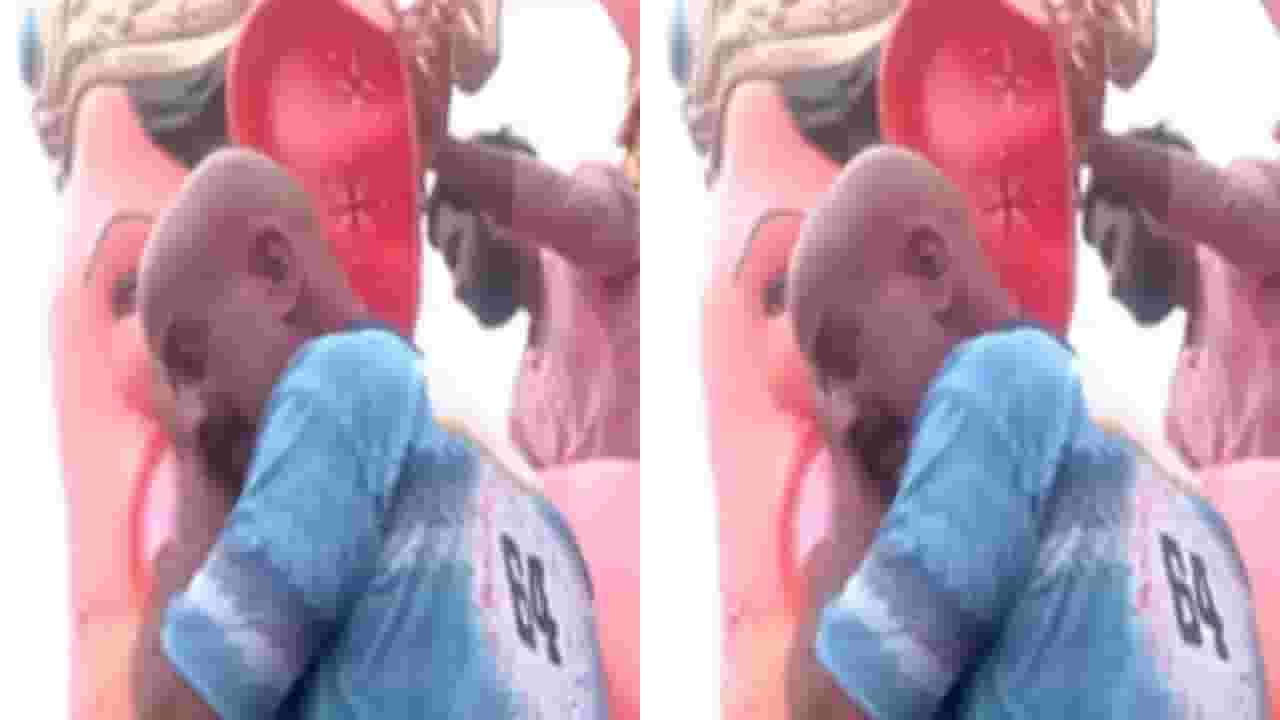 लाबागच्या राजाला निरोप देताना भक्ताला अश्रू अनावर