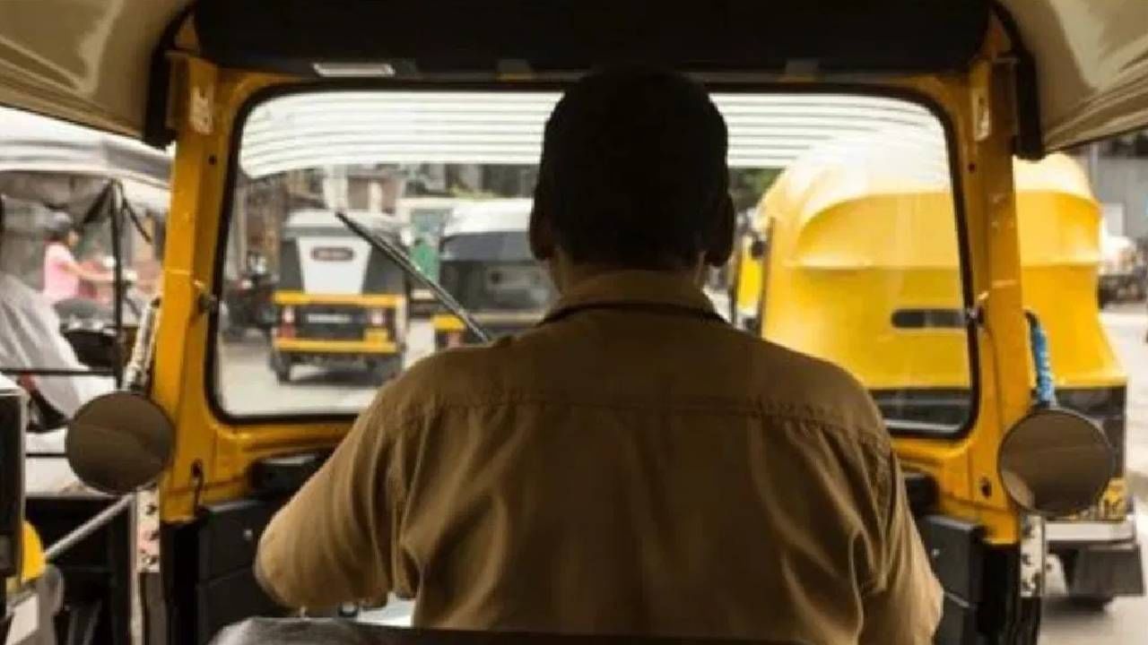 हा रिक्षा चालक महिन्याला कमावतो ३ लाख, कोट्यवधींचा मालक.. स्वत: सांगितला कमाईचा मार्ग
