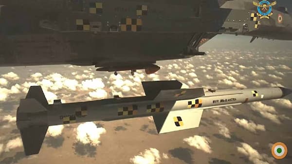 Astra-Mk2 Missile : आता पाकड्यांची खैर नाही, अस्त्र PAF वर काळ बनून तुटून पडणार, इंडियन एअर फोर्ससाठी मोठी गुड न्यूज