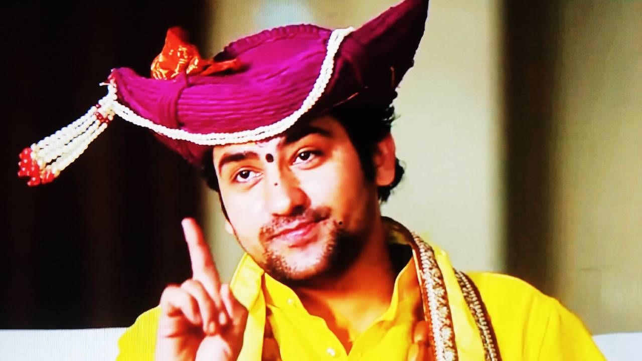 Bageshwar Baba : 'आय लव्ह मोहम्मद' वर बागेश्वर बाबाची बेधडक प्रतिक्रिया, हिंदू राष्ट्रासाठी सिद्धी विनायकाच्या चरणी