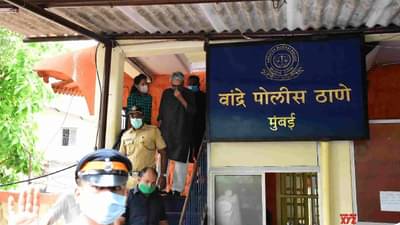 अमेरिकेत पीएचडी, मुंबईतील हॉटेलमध्ये येऊन थेट लैगिंक अत्याचार, वरिष्ठ अधिकाऱ्याचा लेक गोत्यात, मुंबई हादरली...