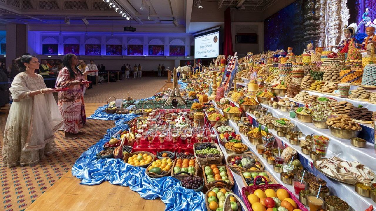 यावेळी बॅडेनॉक यांनी भावना देखील व्यक्त केल्या, 'या आनंददायी सणात आपल्यासोबत सहभागी होणं हा माझ्यासाठी वैयक्तिक सन्मान आहे. ब्रिटनमधील हिंदू समुदाय शिक्षण, दानधर्म आणि सेवेद्वारे आपल्या देशाला समृद्ध करतो. तुमची श्रद्धा, कुटुंब आणि सेवा ही मूल्ये ब्रिटनच्या सर्वोत्तम गुणांचं प्रतीक आहे.'