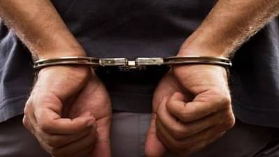 पोलिसांच्या तावडीतून बेड्यांसह दोन कैदी पळाले, जळगावात खळबळ