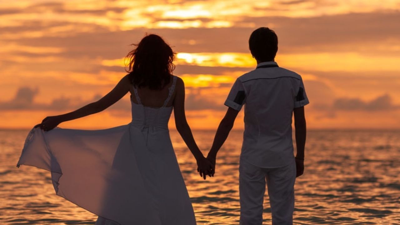 भलतंच कायपण... लग्नाआधी सेक्स केल्यास... या देशात असं काय केलं जातं? का घाबरतात लोक?