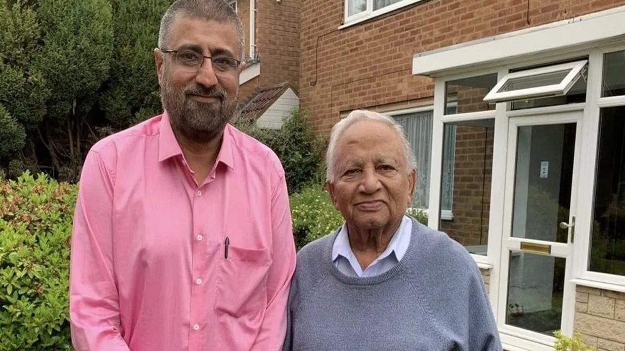 वजीर मोहम्मद यांनी निवृत्तीनंतरही क्रिकेटसह असलेलं नातं तोडलं नाही. वजीर मोहम्मद यांनी पाकिस्तान क्रिकेट बोर्डासाठी सल्लागार म्हणून जबाबदारी पार पाडली. त्यानंतर ते ब्रिटेनला गेले. तिथेच त्यांची प्राणज्योत माळवली.  (Photo Credit : Twitter)  