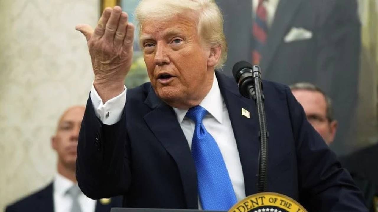 जग हादरलं! डोनाल्ड ट्रम्प यांचा कहर, तब्बल 3 लाखाहून अधिक नोकऱ्या धोक्यात, विद्यार्थी.. जग हादरलं! डोनाल्ड ट्रम्प यांचा कहर, तब्बल 3 लाखाहून अधिक नोकऱ्या धोक्यात, विद्यार्थी..