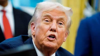 डोनाल्ड ट्रम्प यांनी फोडला मोठा बॉम्ब, थेट टॅरिफबद्दलचा निर्णय बदलला, 1 नोव्हेंबरपासून 25 टक्के...