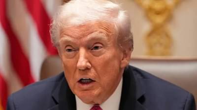 अमेरिकेत खळबळ! डोनाल्ड ट्रम्प यांच्या धोरणांविरुद्ध हजारो लोक रस्त्यावर, नो किंग्ज..