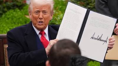 मला टॅरिफवर प्रेम... डोनाल्ड ट्रम्प यांचा पहिल्यांच मोठा खुलासा, म्हणाले, श्रीमंत होण्यासाठी...