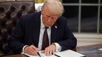 डोनाल्ड ट्रम्प यांच्या गुप्त आदेशावर थेट सह्या, लीक झाली धक्कादायक माहिती, जगाची चिंता वाढली...