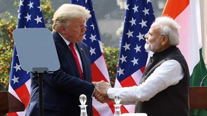टॅरिफचे संकट संपणार? अमेरिकेतून भारतासाठी आनंदाची बातमी, डोनाल्ड ट्रम्प यांच्याकडून संकेत, थेट व्यापार करार...