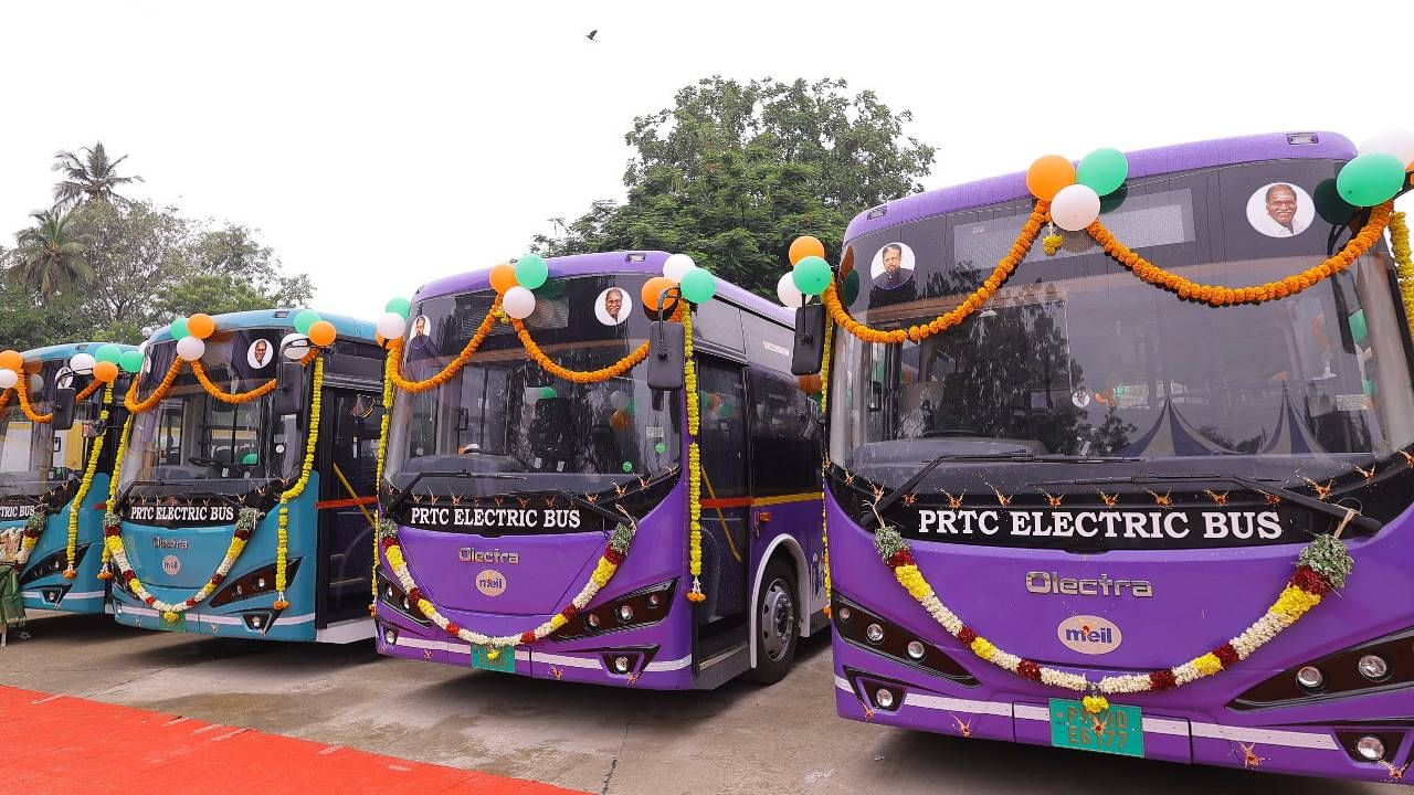 हरित वाहतुकीला चालना देणासाठी पुदुच्चेरी रोड ट्रान्सपोर्ट कॉर्पोरेशन (PRTC) ने ओलेक्ट्रा ग्रीनटेक लिमिटेडकडून निर्मित 25 इलेक्ट्रिक बसेस सार्वजनिक सेवेत दाखल केल्या.